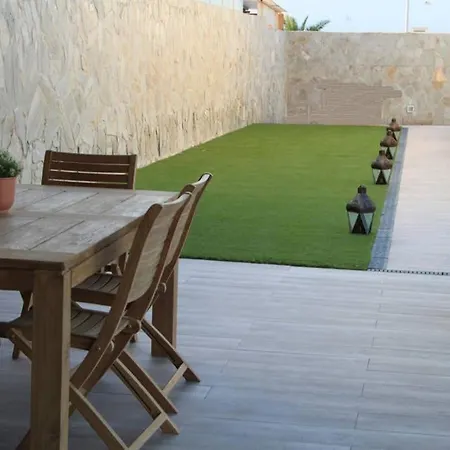 & Golf & Heated Saltwater Pool & Leisure & Wifi *